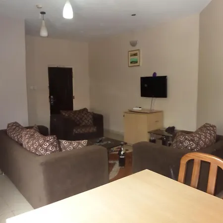 Hotel Golden Astoria 2*